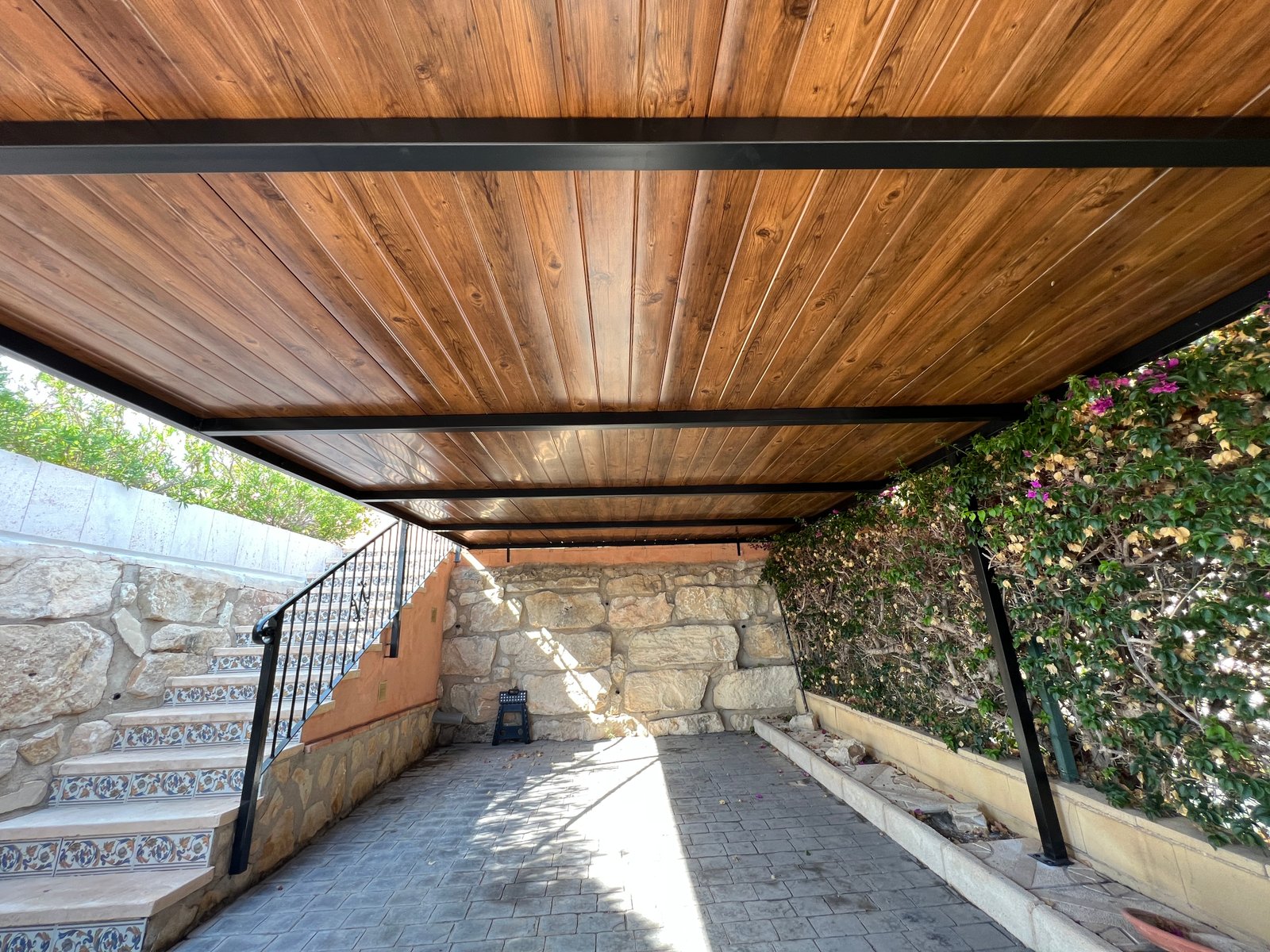 Pérgola metálica – vista 11