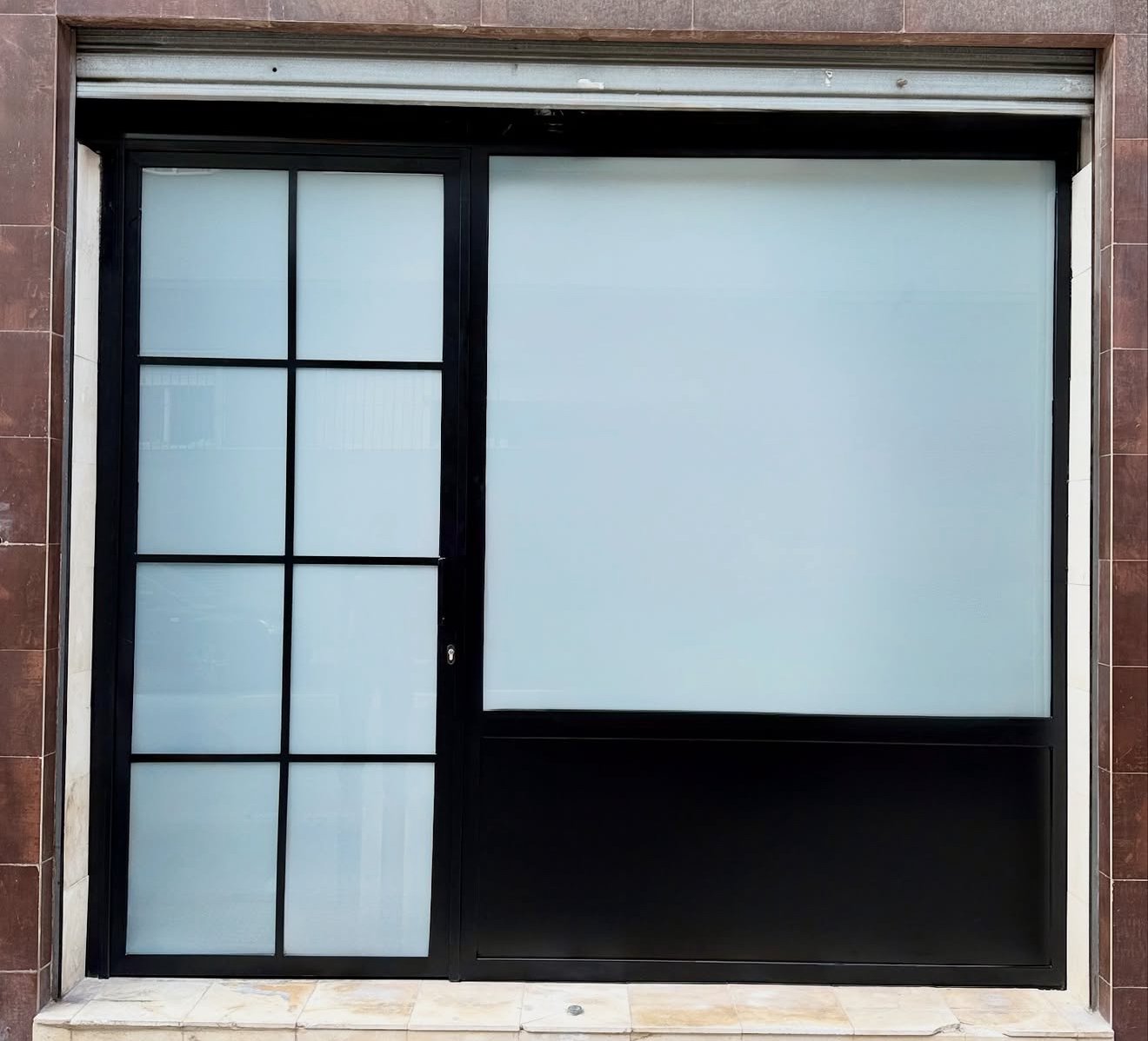 Puerta de comunidad – vista 02